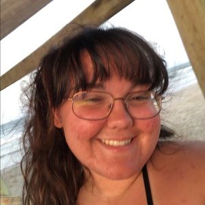 Meet your Posher, Katelyn